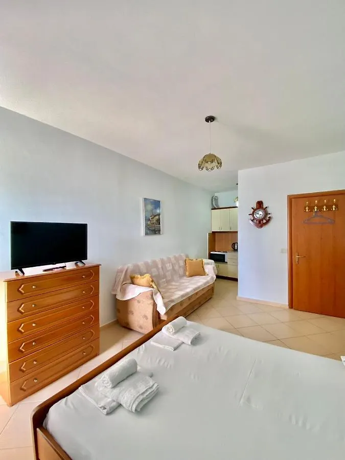 Caramel Sun Studios Apts Sarande Albania