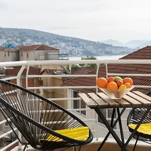 Memories Sarande
