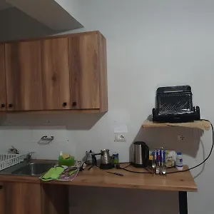 Hostel Mona's, Saranda